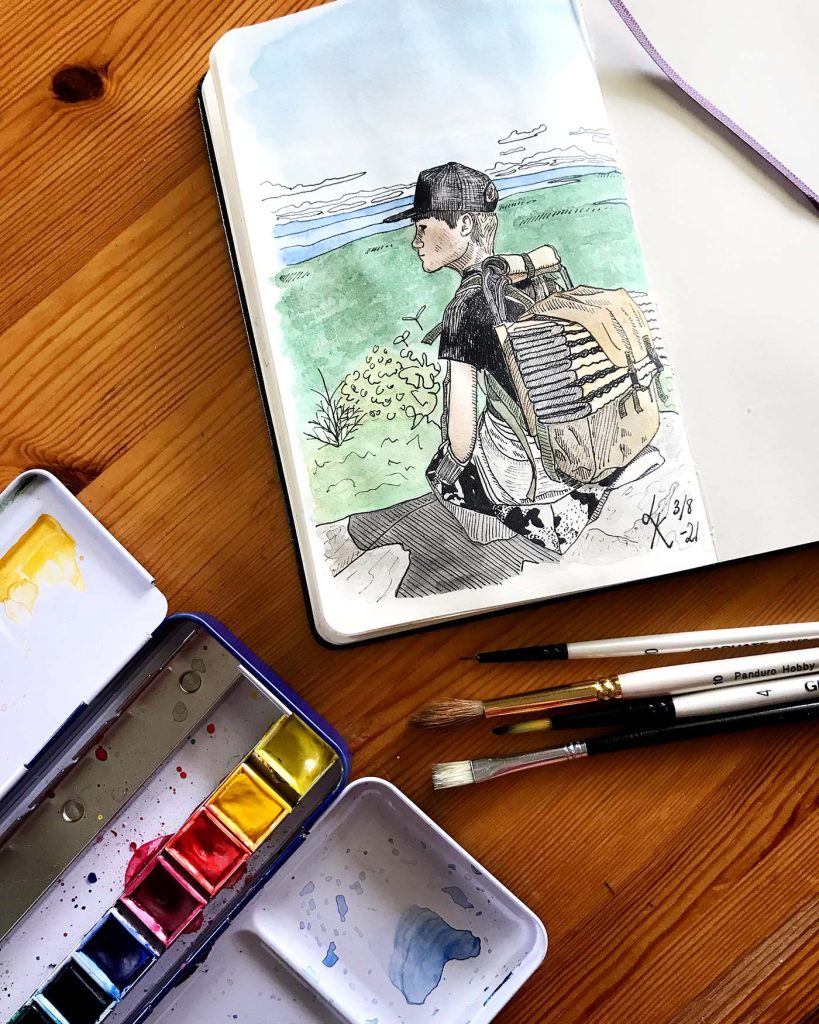 Sida i Lisa Krigas skissbok: pojke sitter och tittar ut från ett berg
